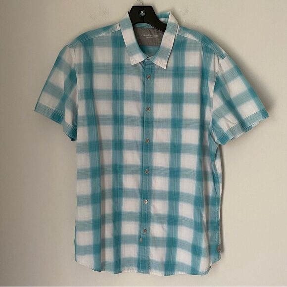 Calvin Klein Men’s Short Sleeve Button Front Shirt Plaid size L - Picture 1 of 4